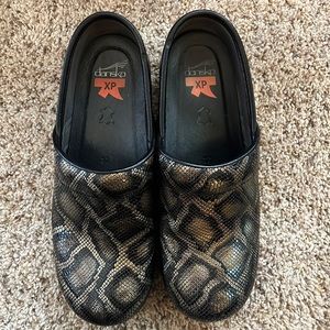 Dansko XP clogs